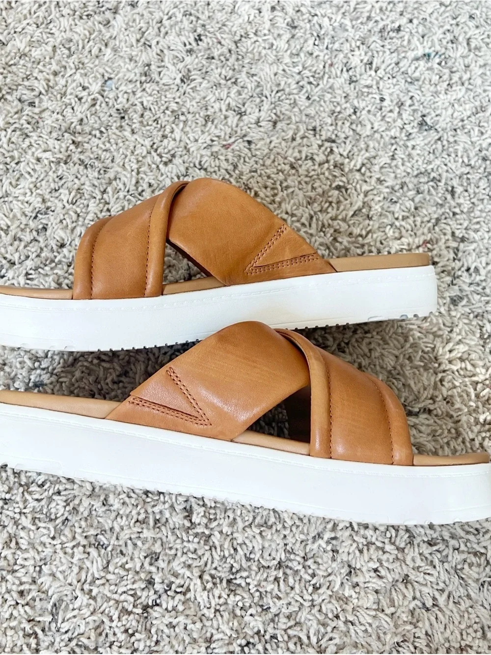 UGG Zayne Crossbody Slide Platform Sandals Leather Women’s Size 10 Brown Camel
